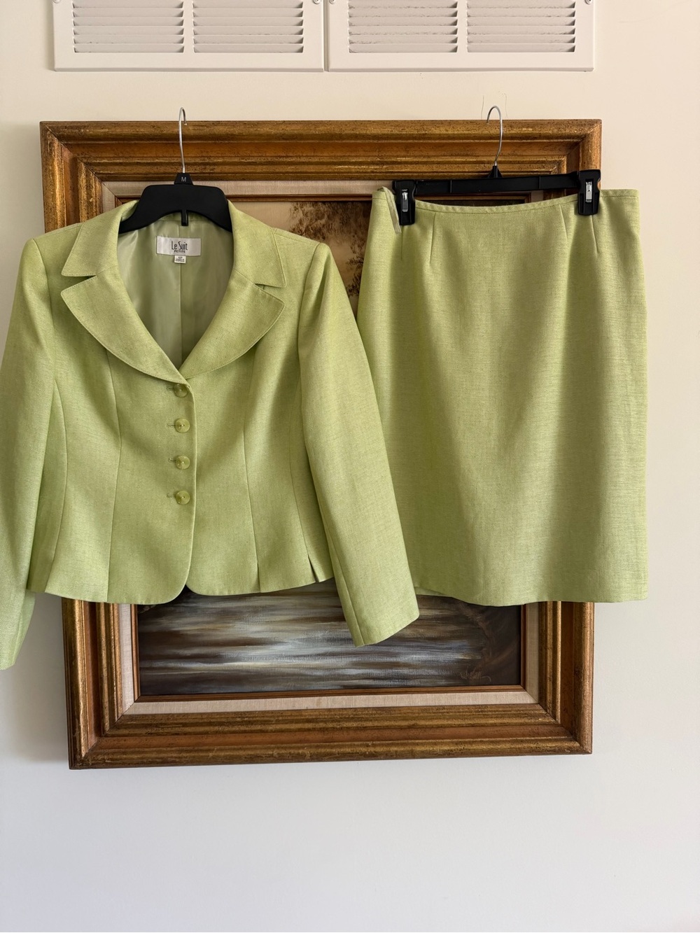 Le Suit Light Green Women's Skirt Suit